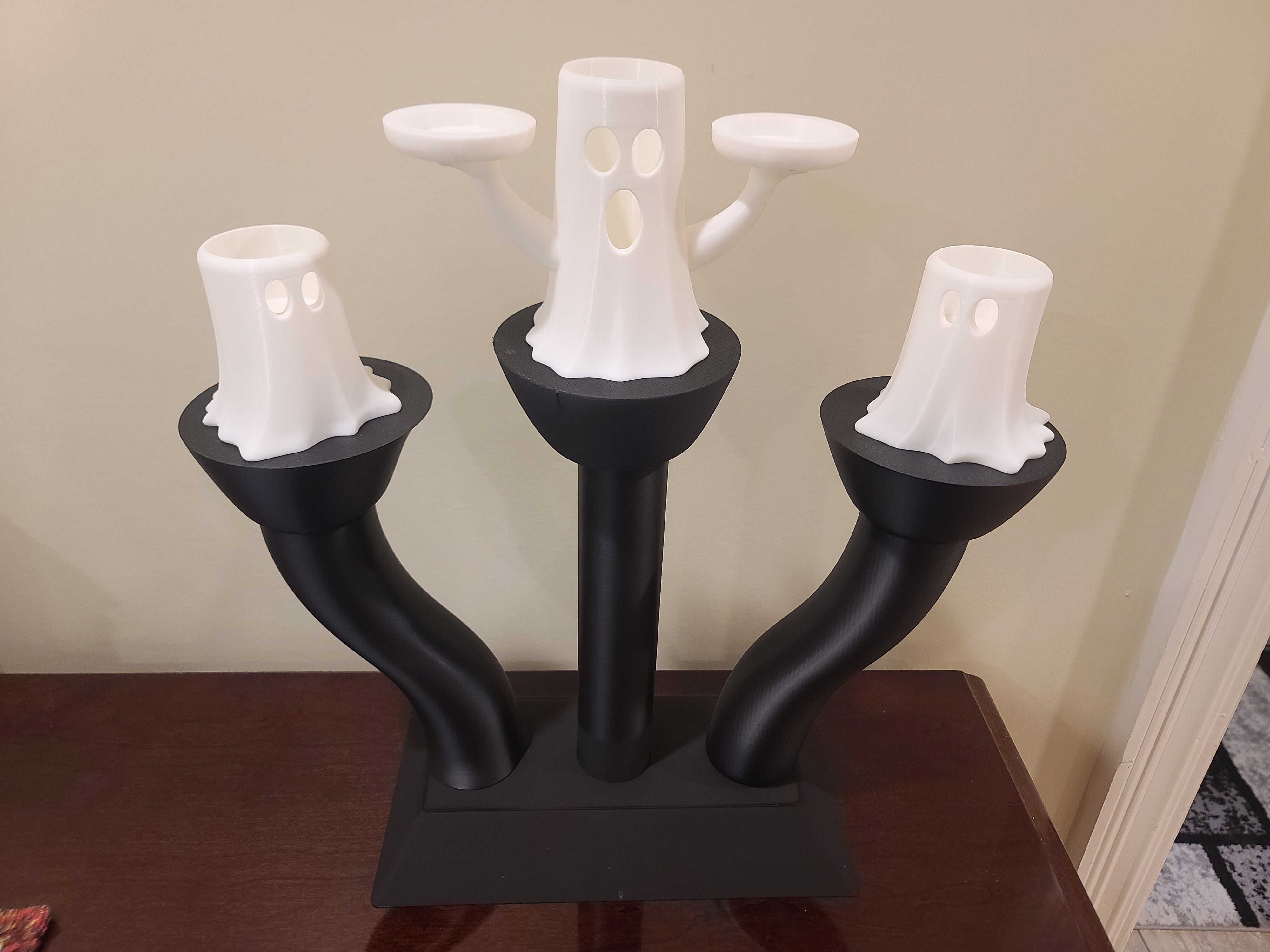 Twisting Trio Stand