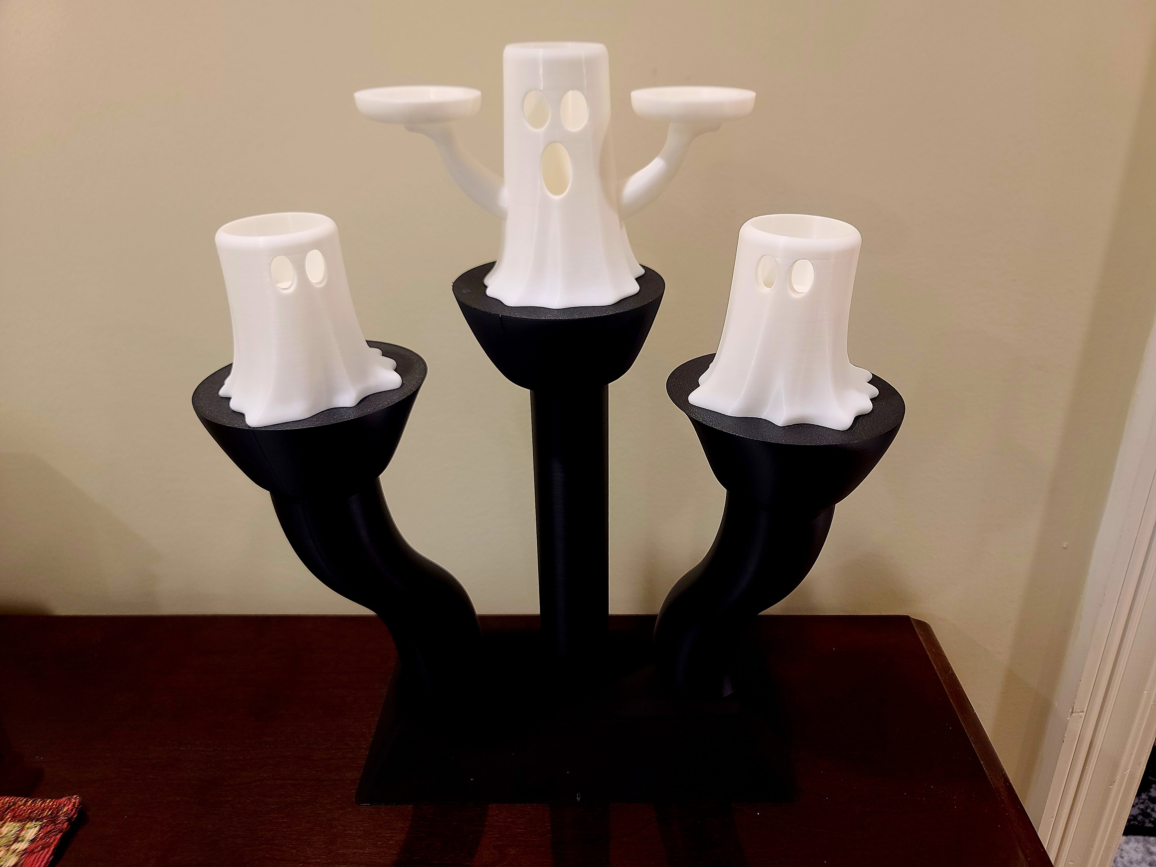 Twisting Trio Stand