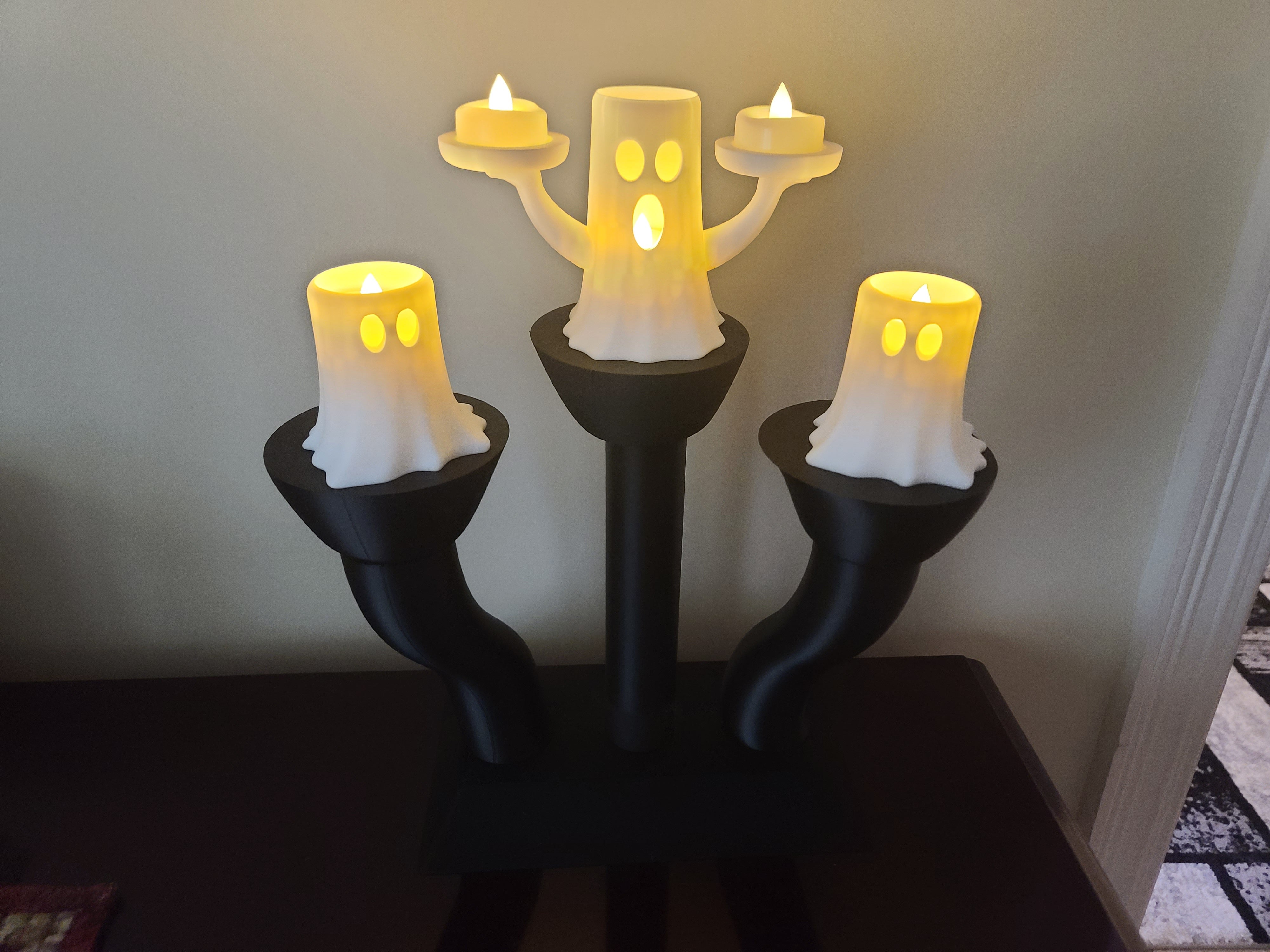 Twisting Trio Stand