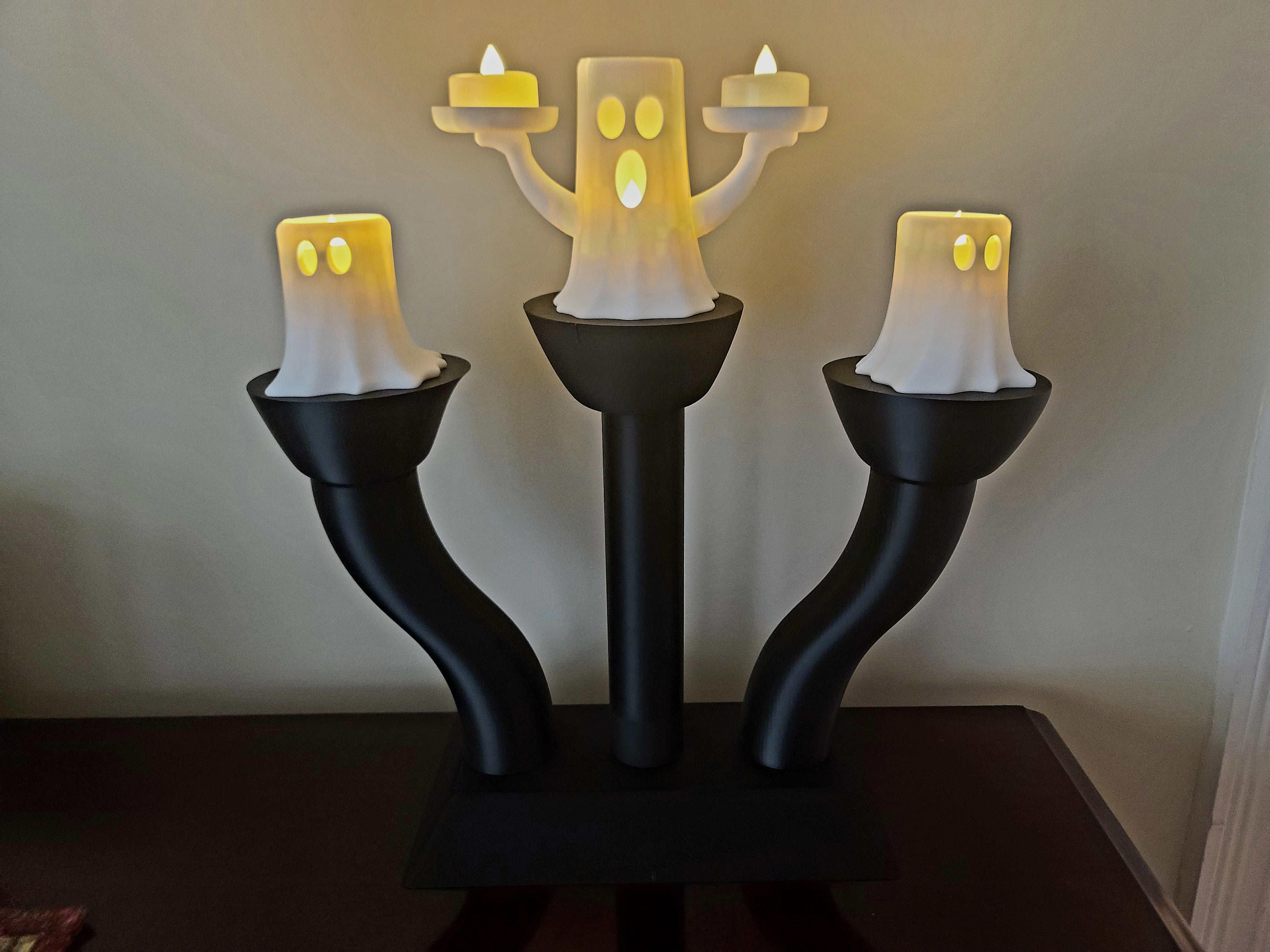 Twisting Trio Stand