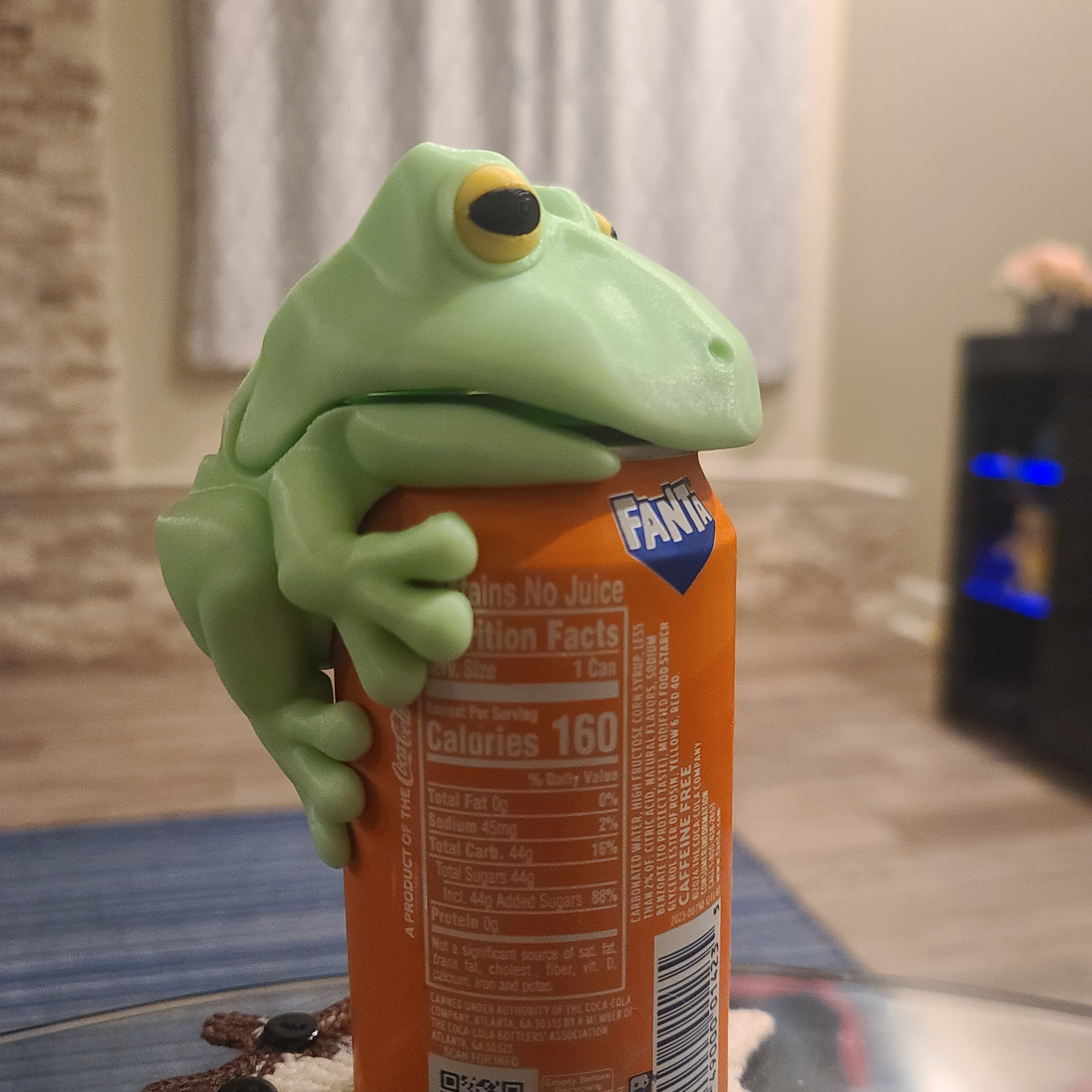 Fizzy Frog Lid - Guardian of the Soda.