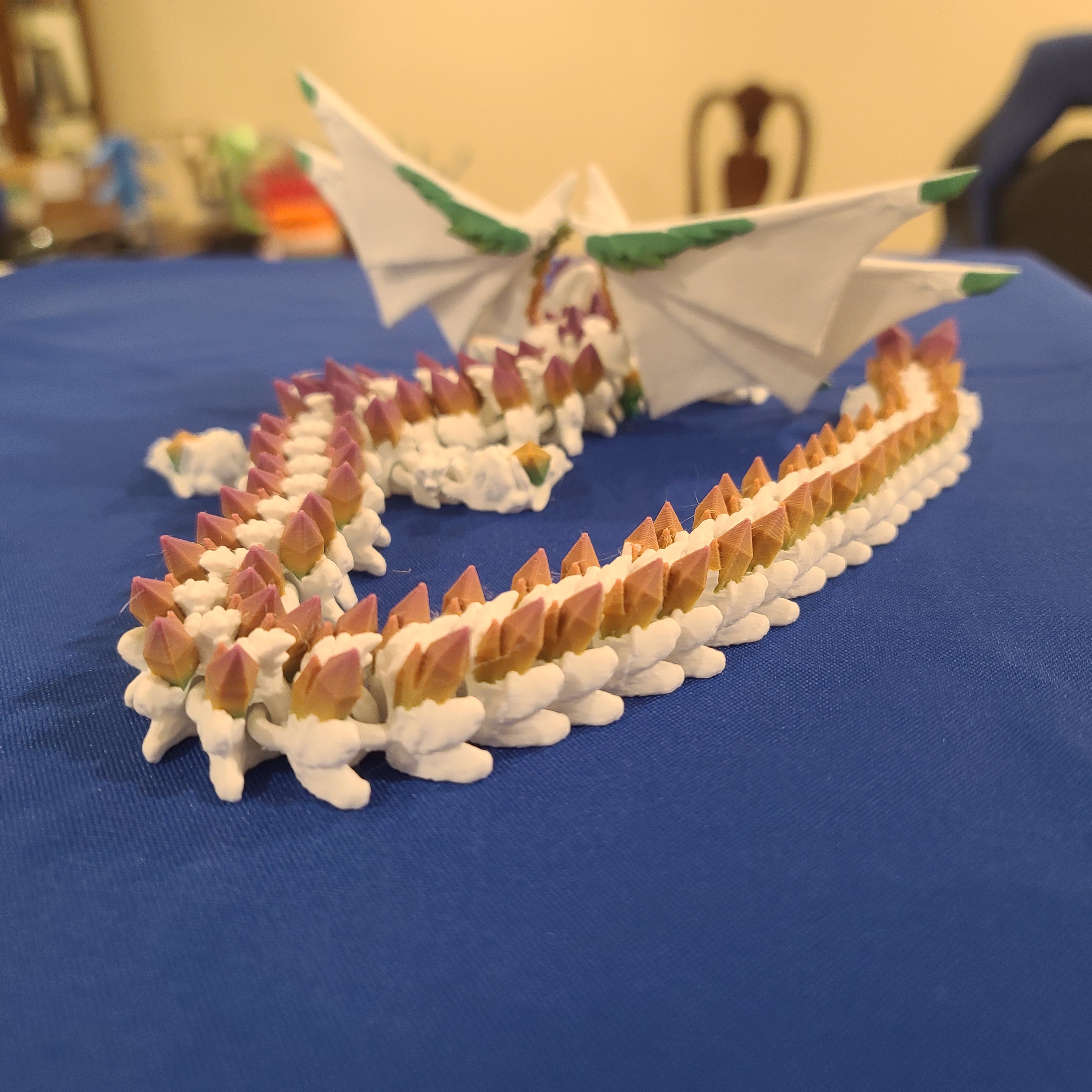 Magnus Crystalline Dragonhowl (Two foot tail!)