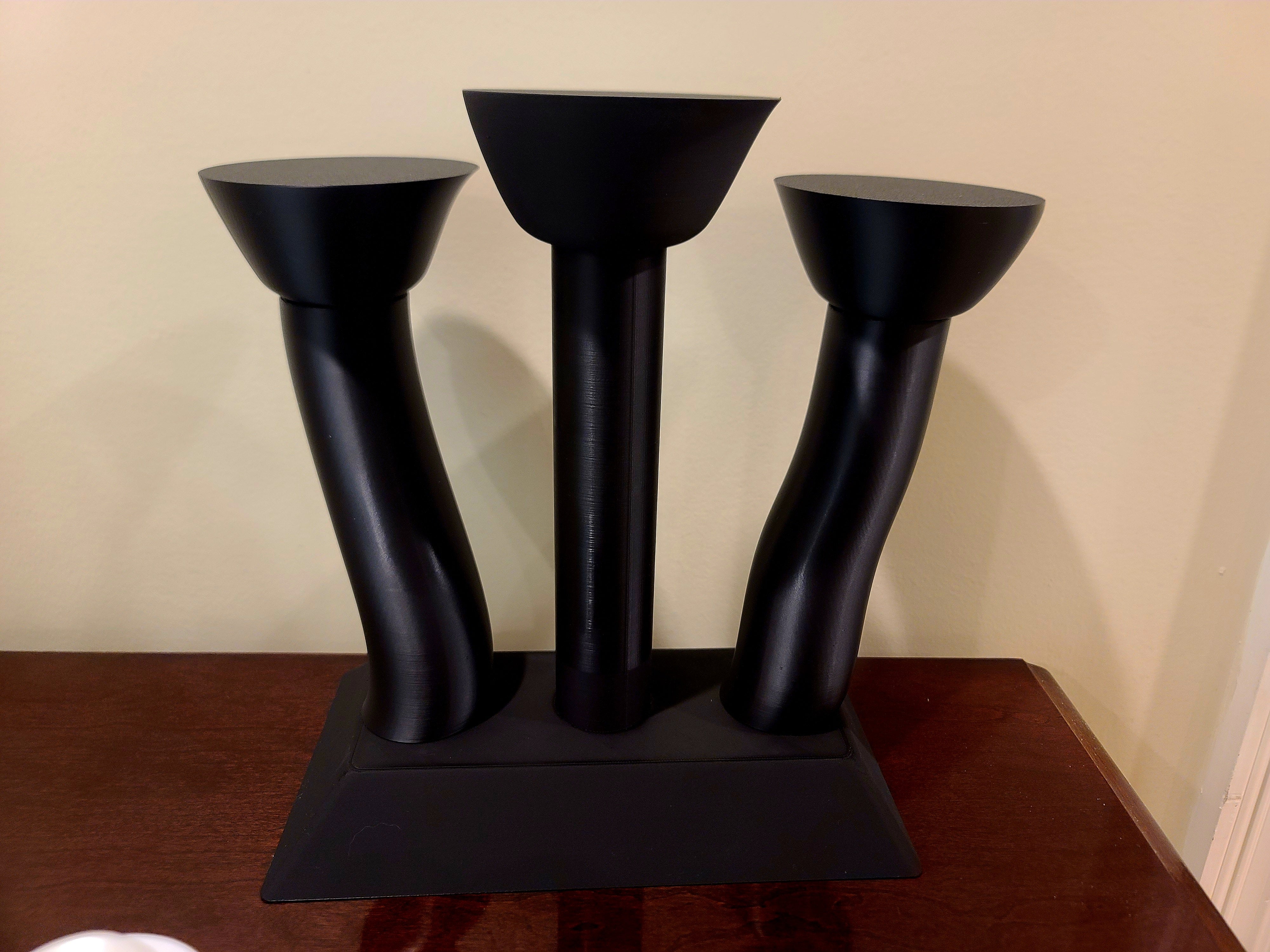 Twisting Trio Stand