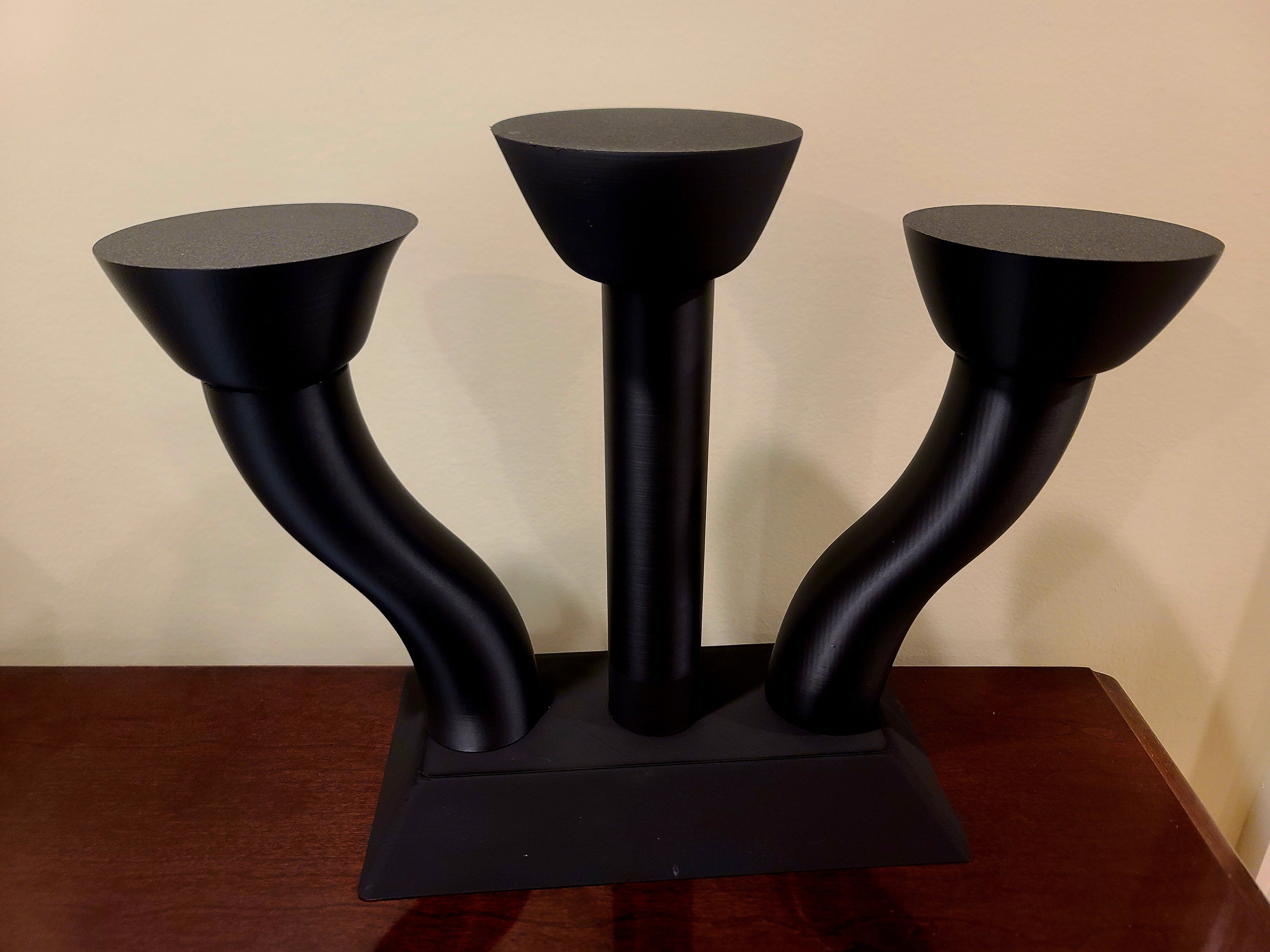 Twisting Trio Stand