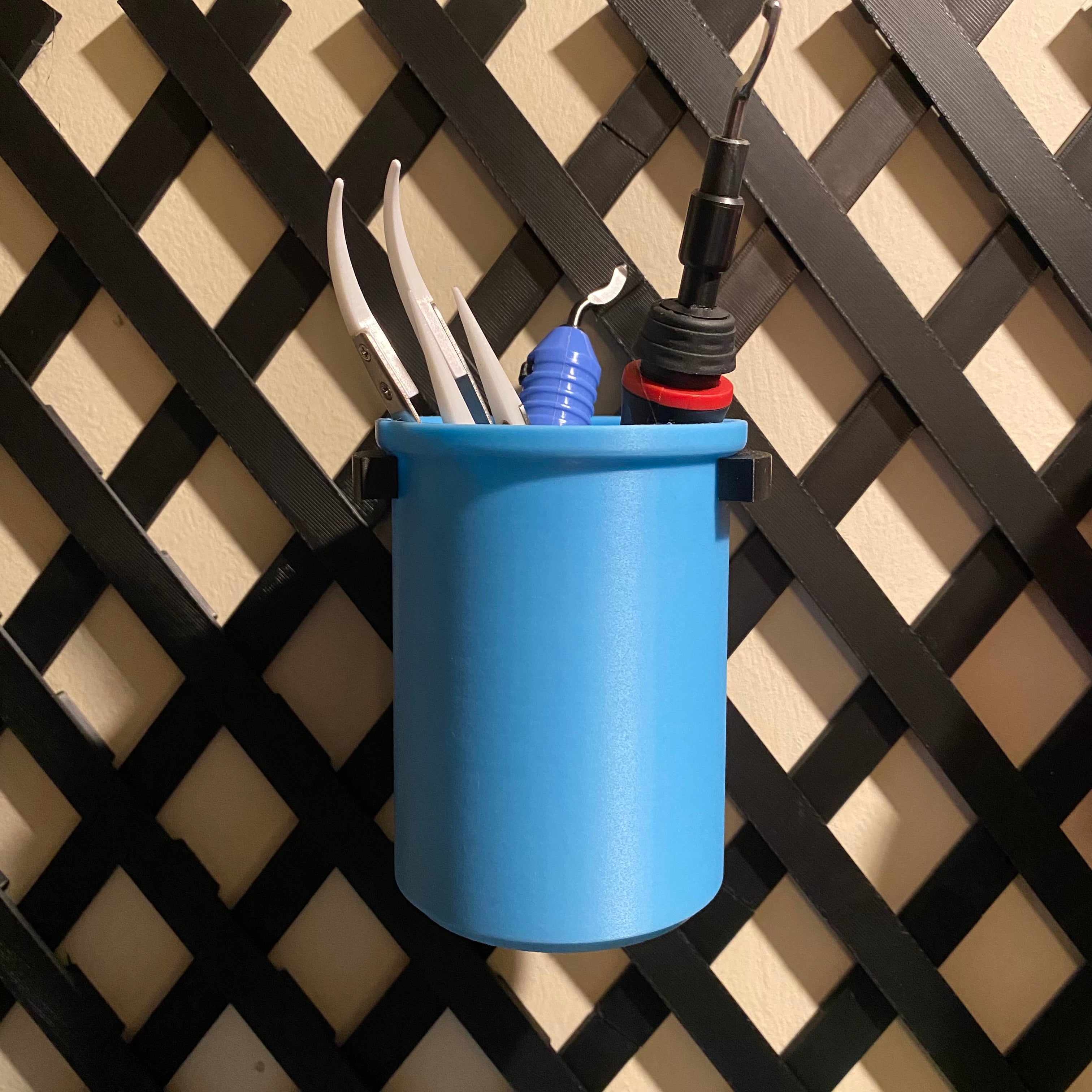 Trellis Cups With Holder